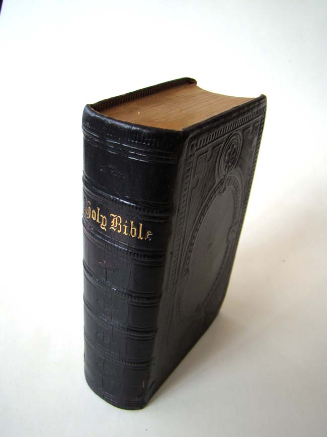 A Civil War era HOLY BIBLE published in 1863 with Wolcott family inscriptions — image 3